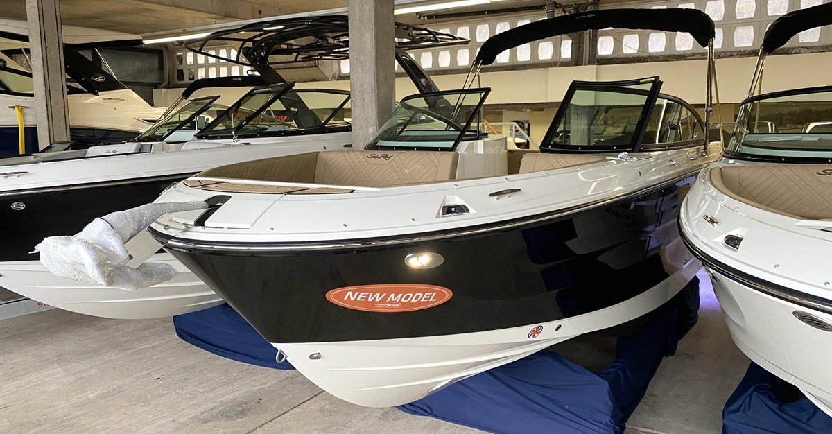 Sea Ray 250 SDXE, Neues Modell 2026 — Koblenz-Metternich