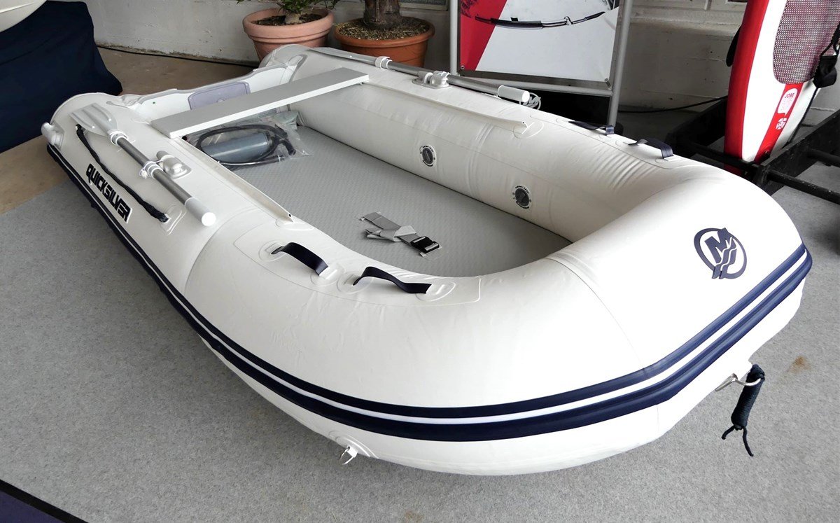Quicksilver 300 Airdeck — Koblenz-Metternich