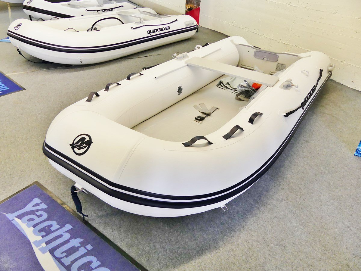 Quicksilver 320 Airdeck — Koblenz-Metternich